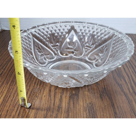 KIM Indonesia heart rose Fleur-de-Lis pattern glass bowl - Picture 8 of 9